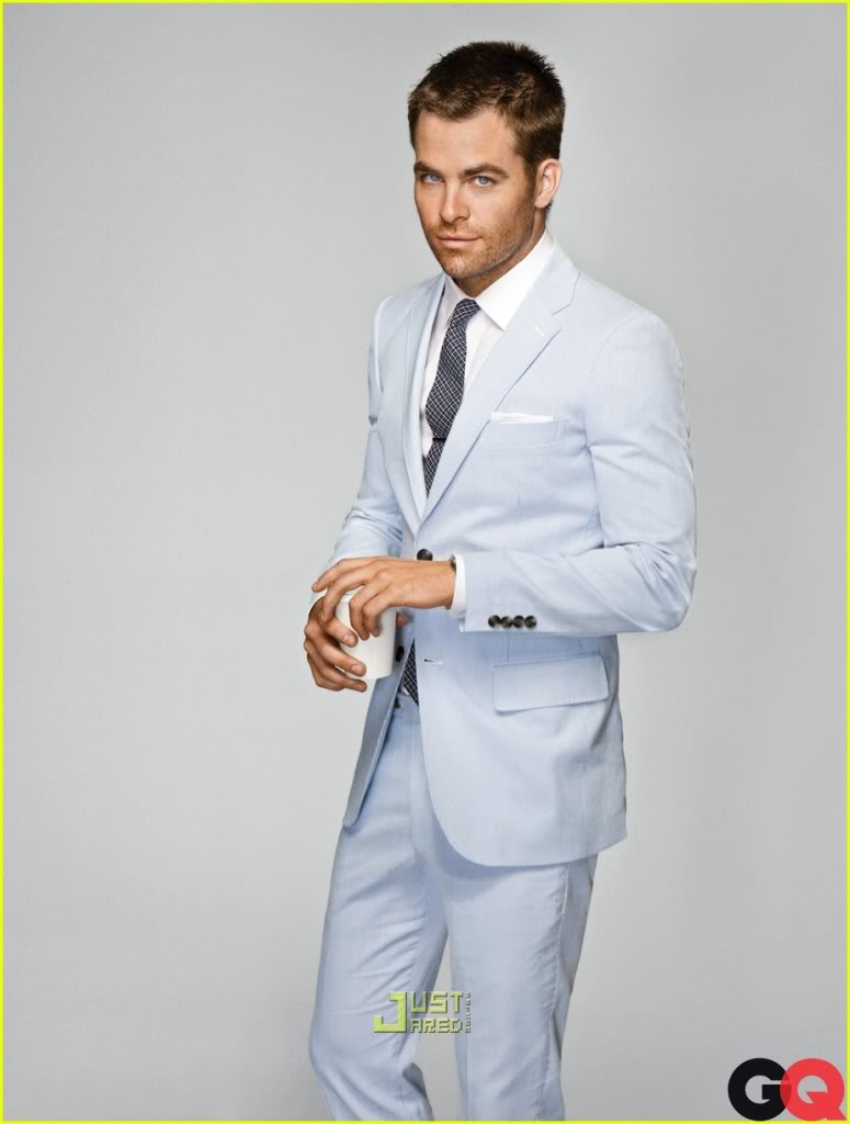 chris-pine-gq-summer-suits-04.jpg