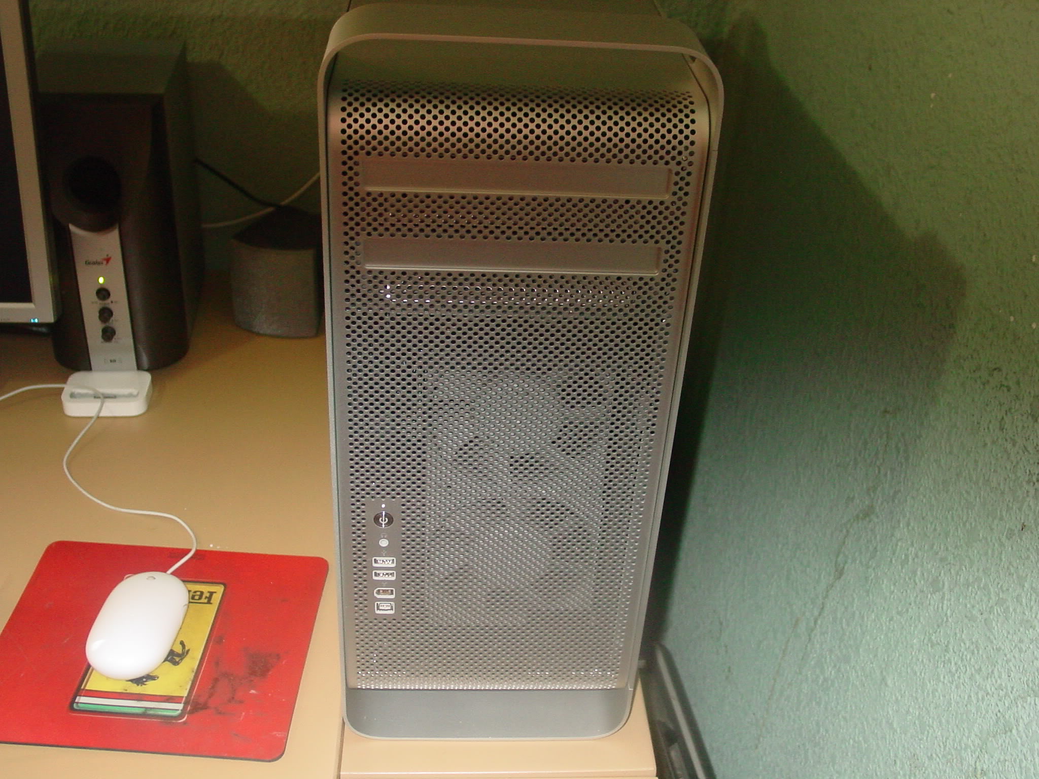 macpro003.jpg