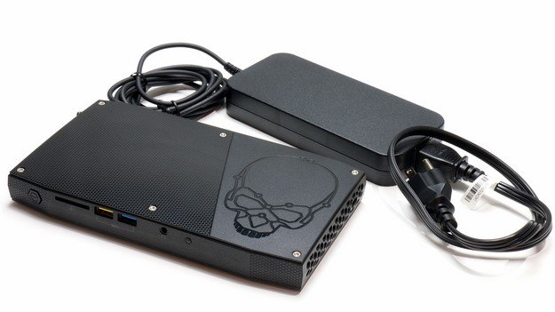 small_Skull-Canyon-NUC-and-PSU.jpg