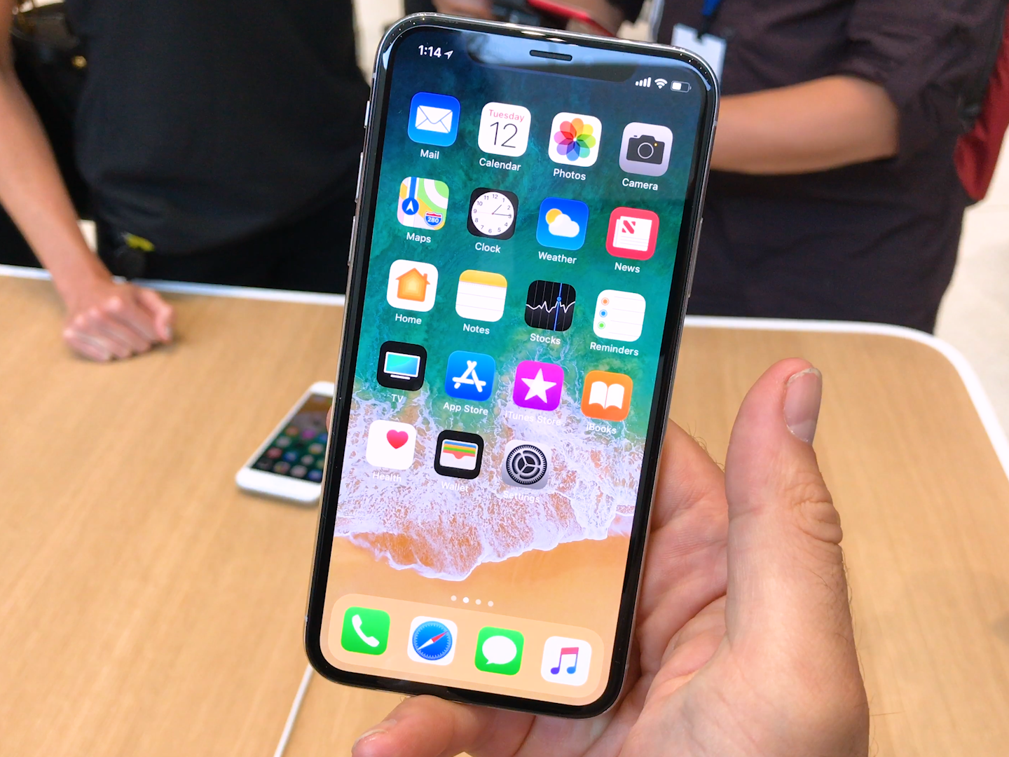 hands-on-with-the-new-999-apple-iphone-x.jpg