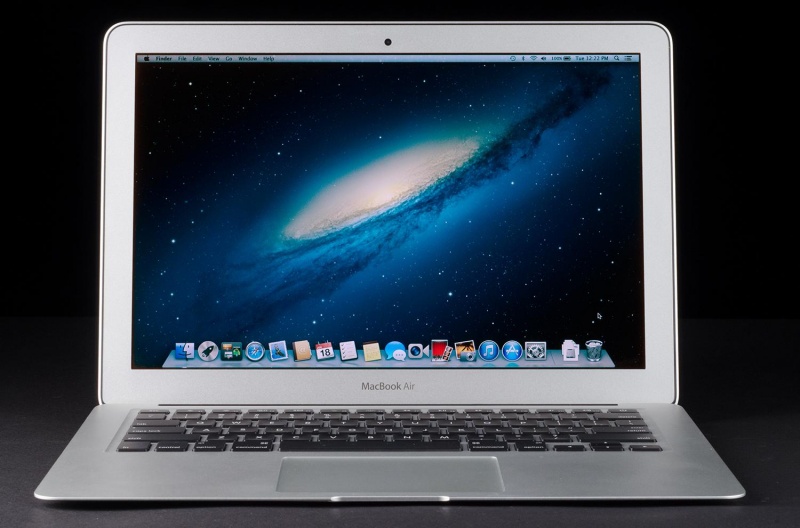 macbook-air-2013-review-front-800x600.jpg