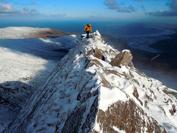 climb-brandon-mountain-ireland_74837_600x450.jpg