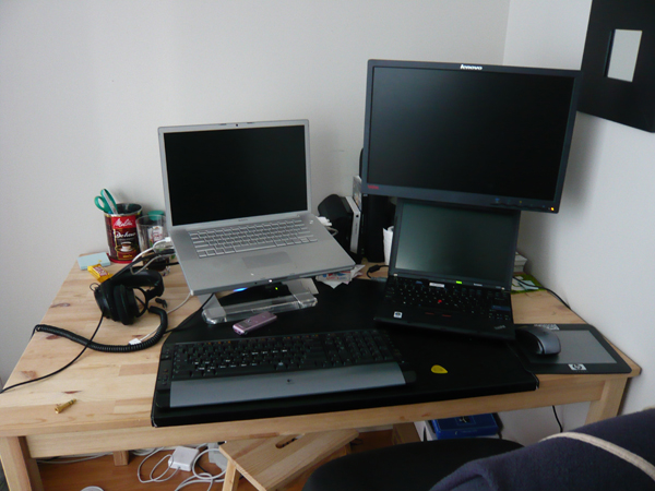 desksetupnov08s.jpg