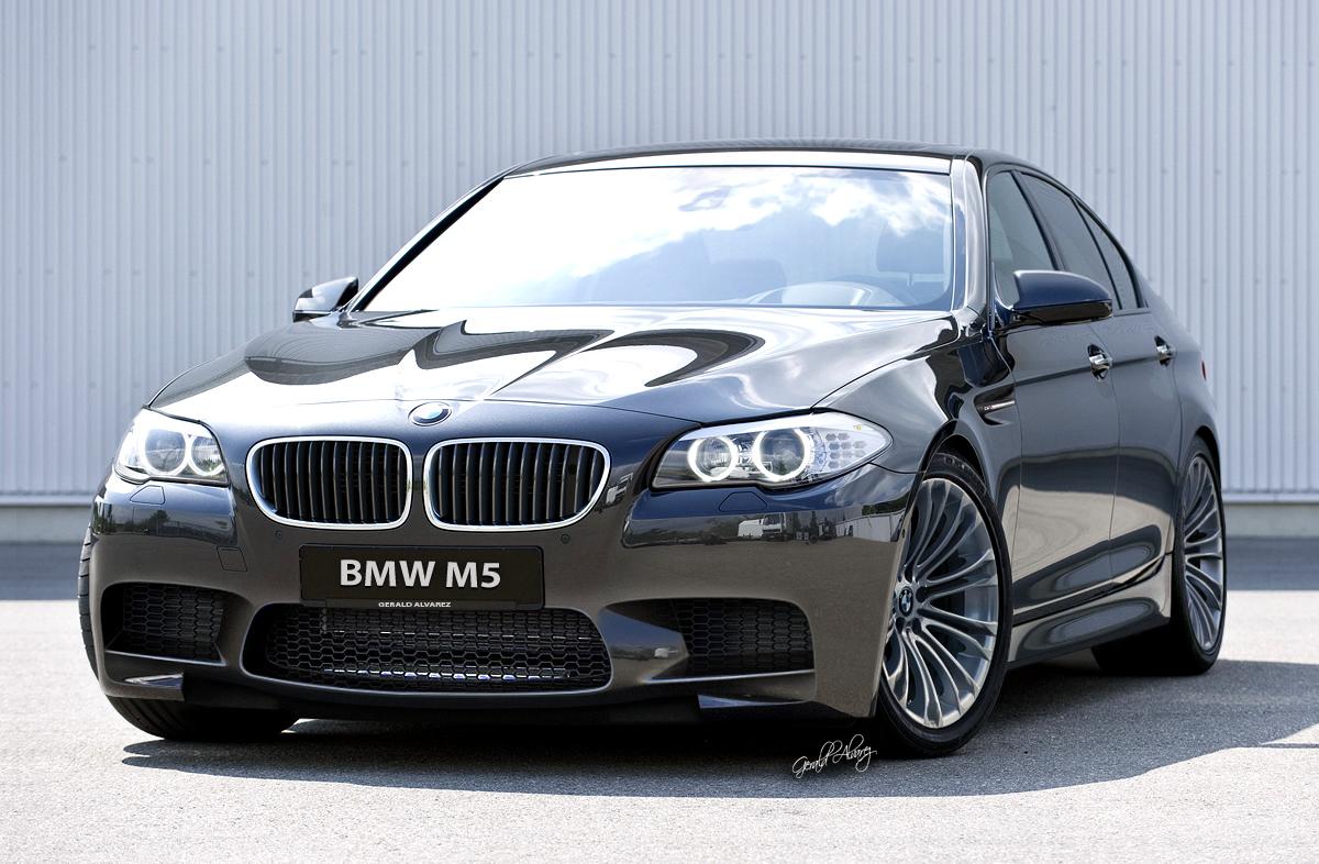 2012-BMW-M5-F10-1.jpg