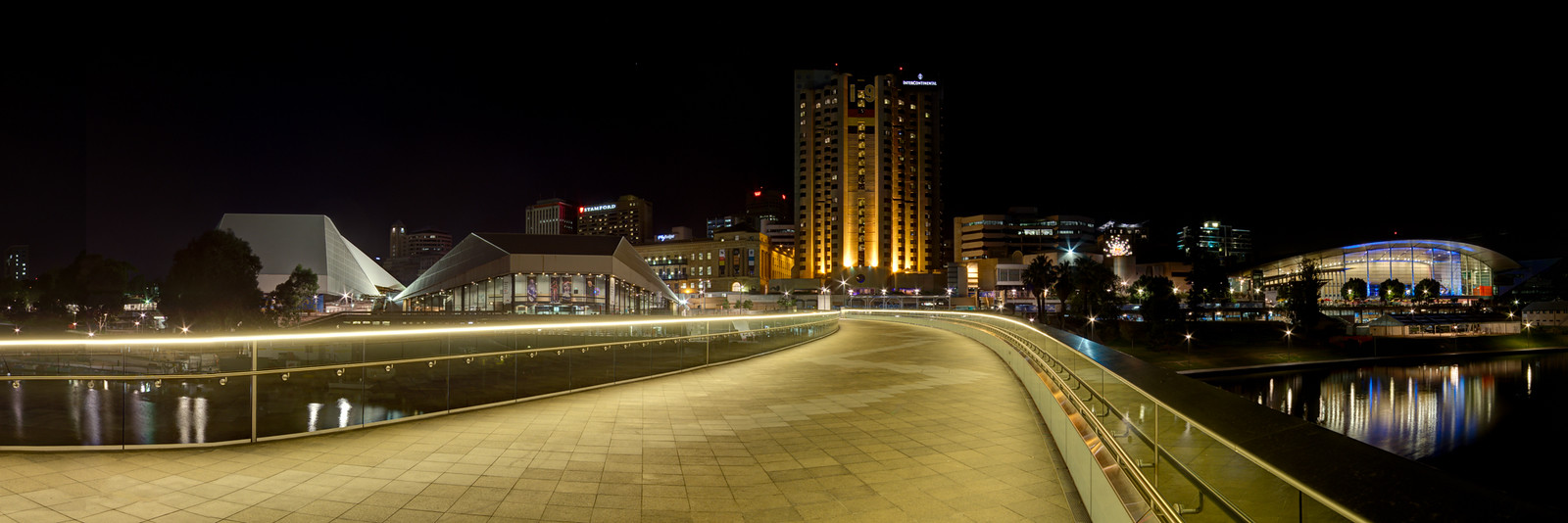 New%20Torrens%20Footbridge%20Pano%2001-2-X3.jpg