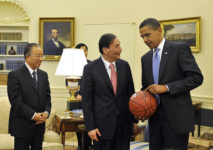 gallery-obamabasketball3.jpg