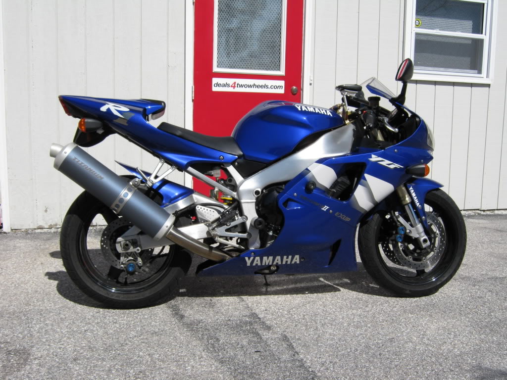 yamaha-r1.jpg