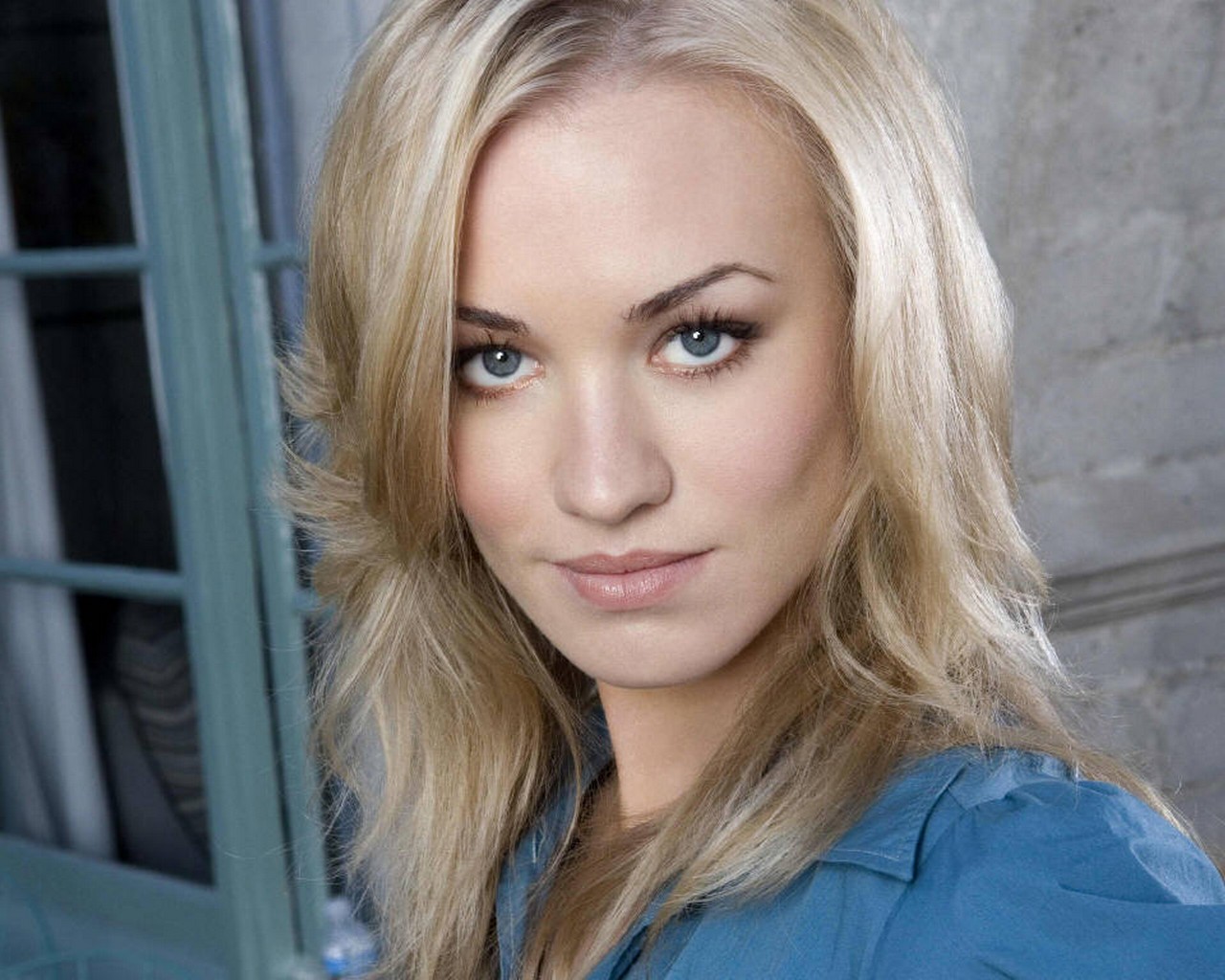 Yvonne_Strahovski.jpg