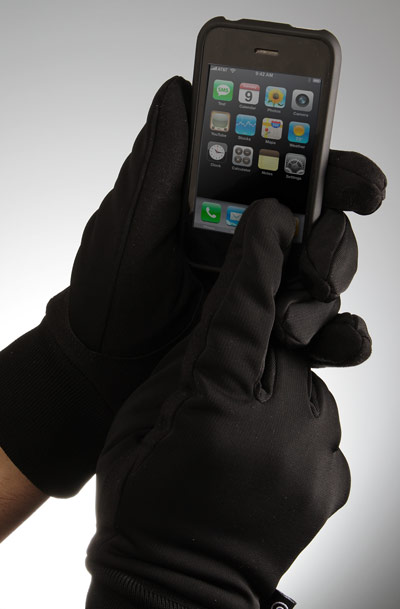 c659_dots_gloves_inuse.jpg