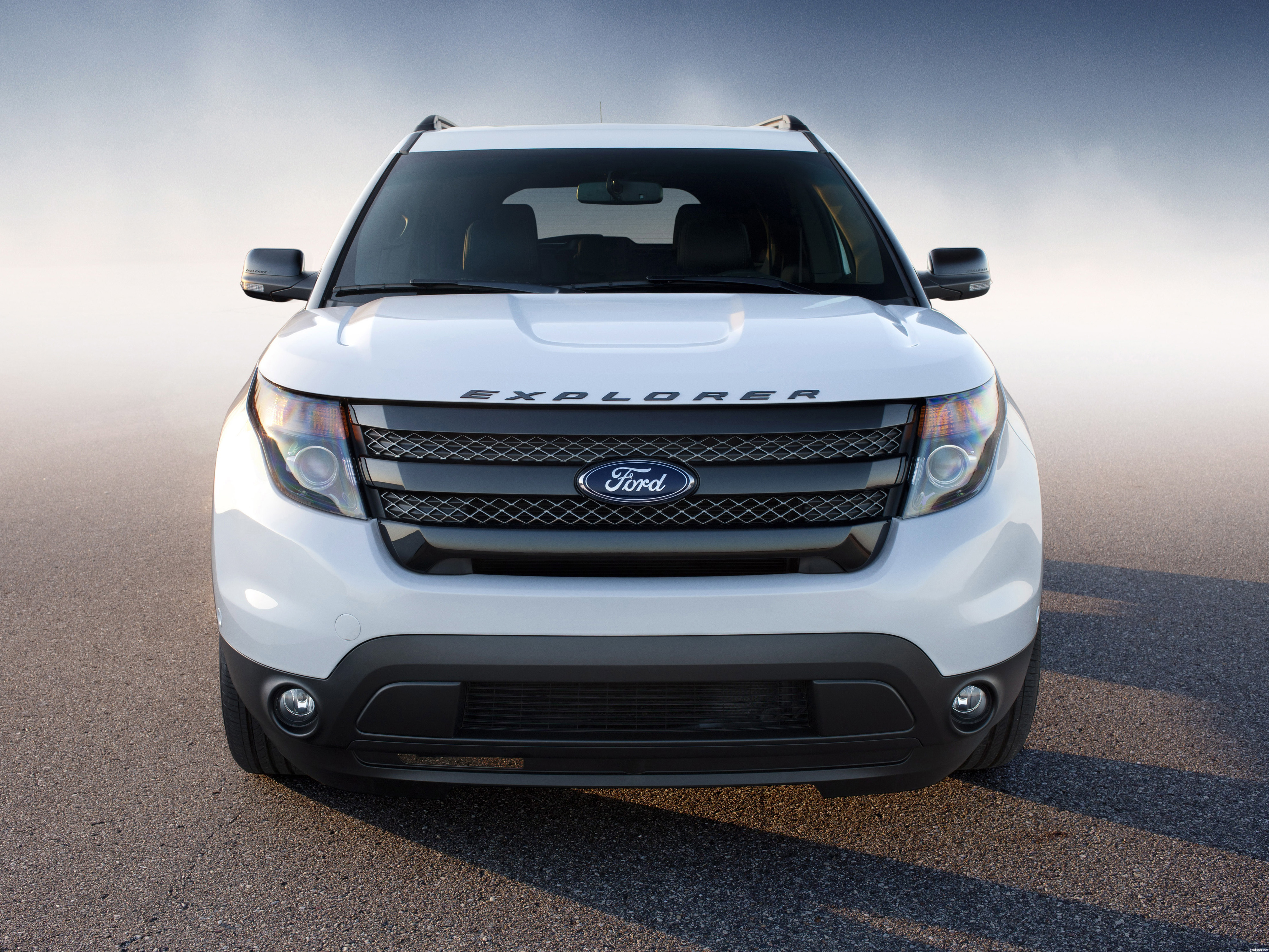 picture-ford-explorer-sport-2013-front-view-17_size0.jpeg