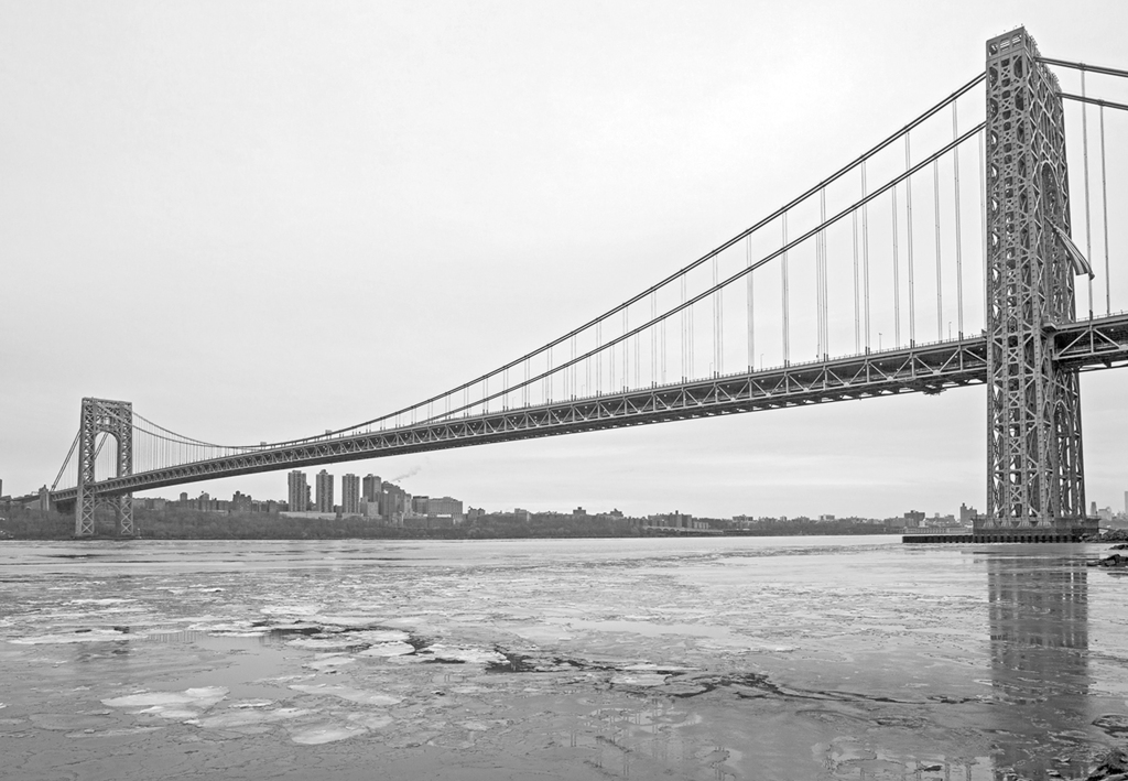 bridgeicebw21280.jpg