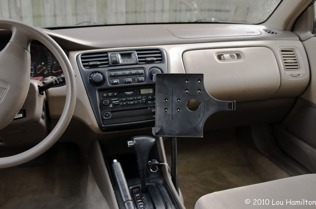 RamMountiPadCarMount-7.jpg