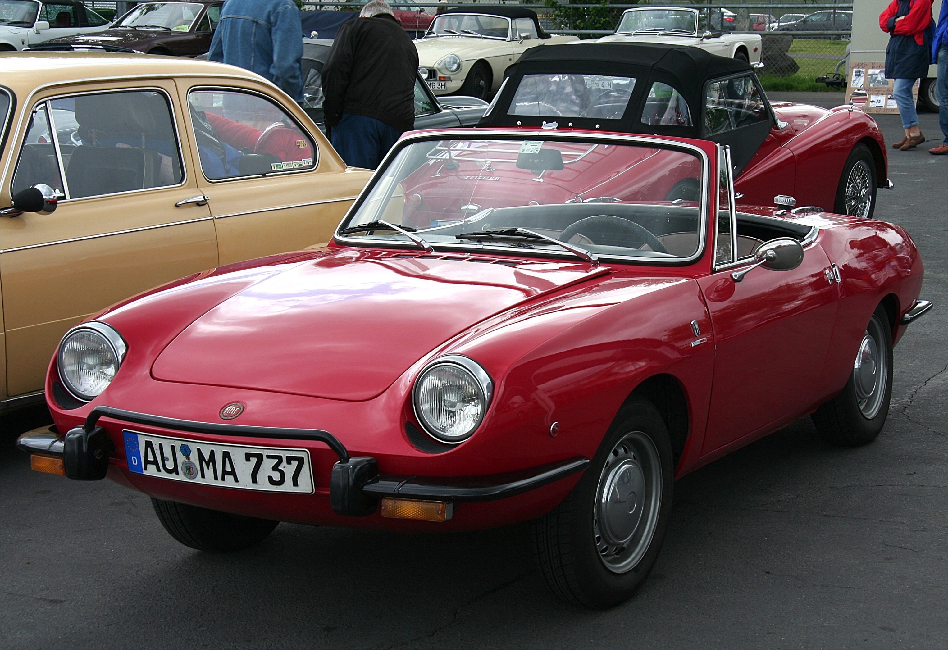 Fiat_850_Spider_%2816.06.2007%29.jpg