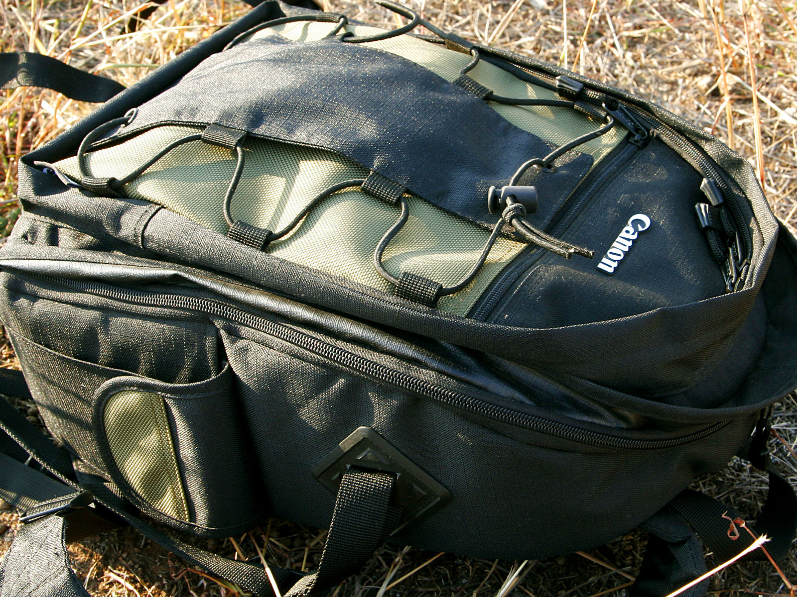 Canon-Deluxe_Backpack-200-EG.jpg