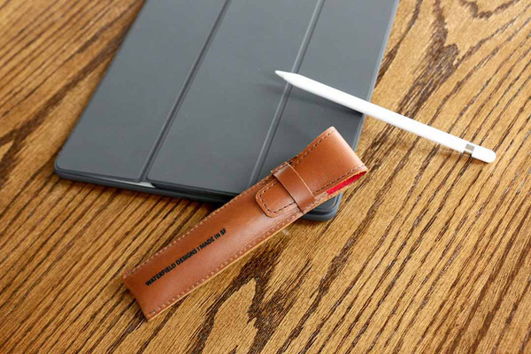 Apple-Pencil-Case-lifestyle2_grande_zpsix0alclm.jpg