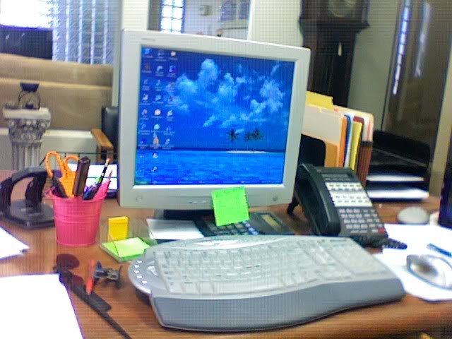 Workdesk2.jpg