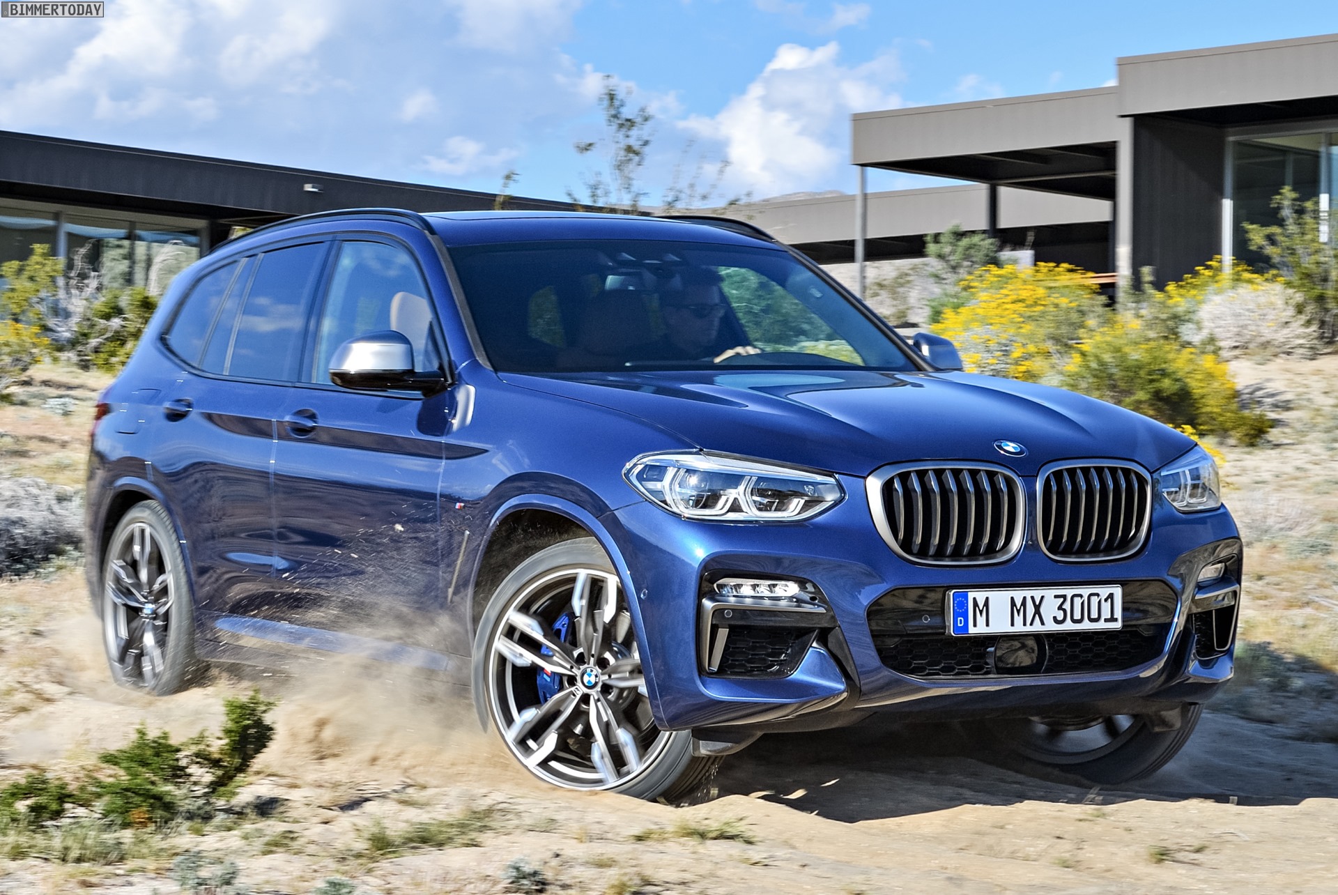 2017-BMW-X3-M40i-G01-M-Performance-SUV-01.jpg