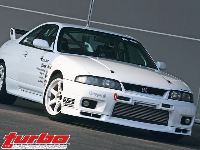 nissan-skyline-r33-06.jpg