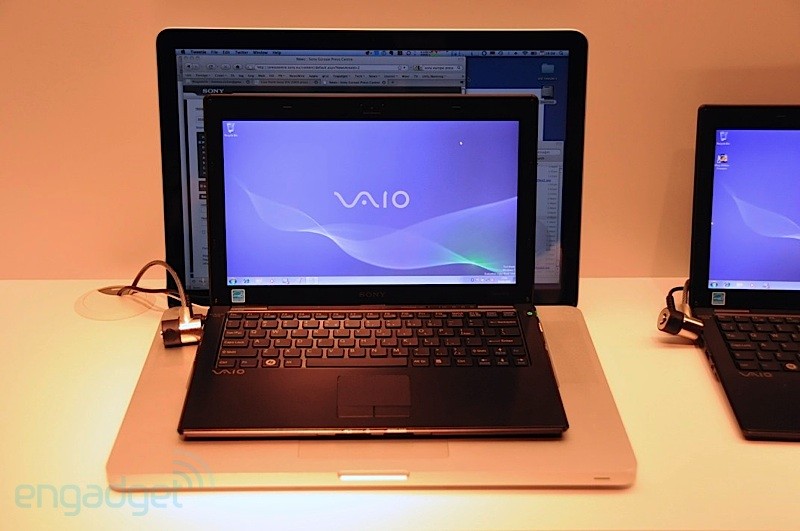 sony-vaio-xdsc_6870-engadget.jpg