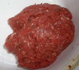 carne_picada_bola-300x268.jpg