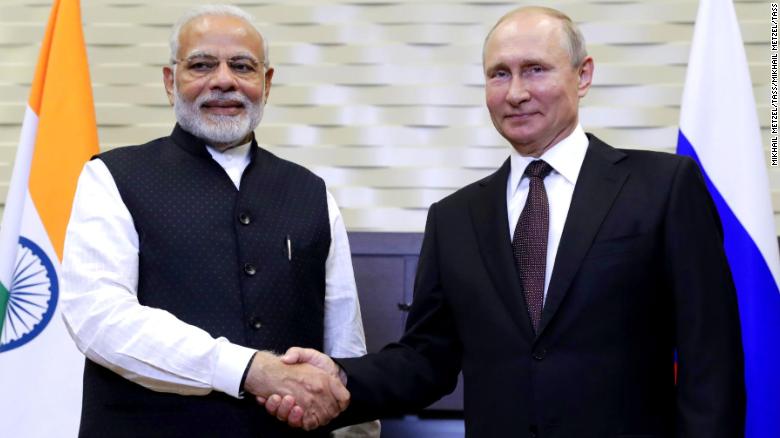 180522104319-modi-putin-0521-01-exlarge-169.jpg