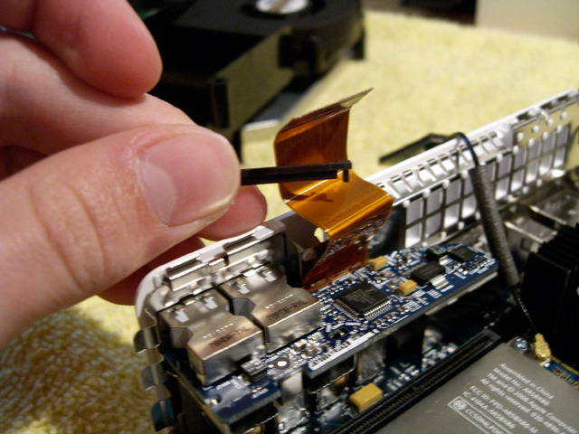 macmini13cs9.jpg