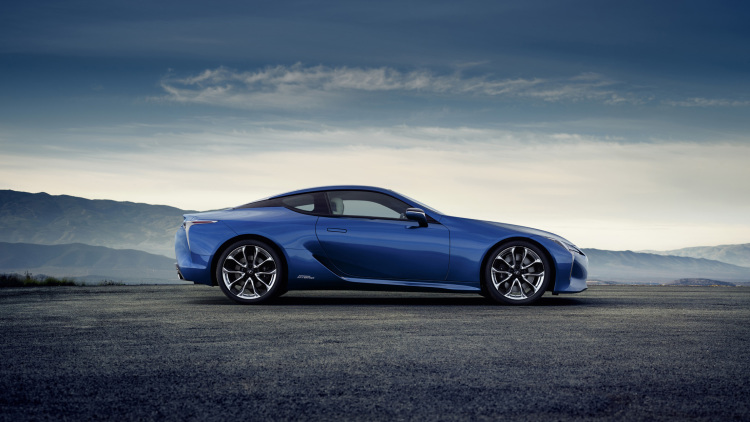 2018-lexus-lc-500h-04-1.jpg