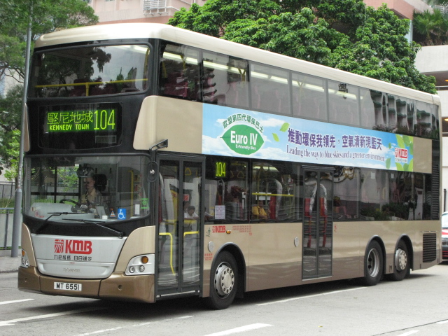 Hong-Kong-Double-Decker1.jpg