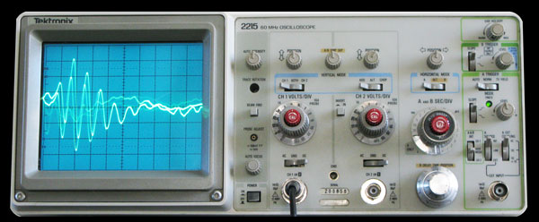 Tektronix-2215-Oscilloscope.jpg