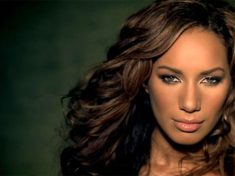 leona-lewis-bleeding-love.jpg