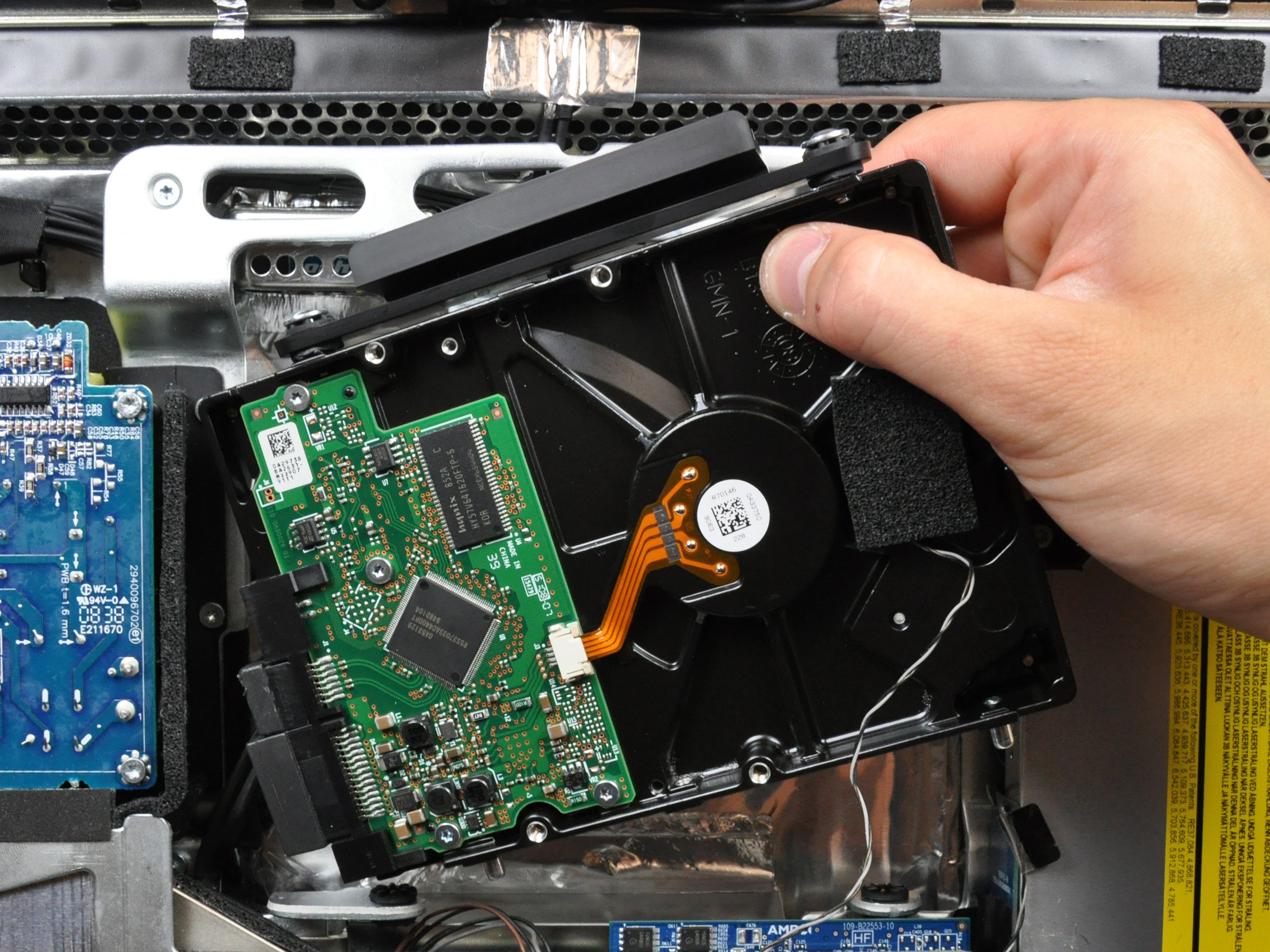 www.ifixit.com