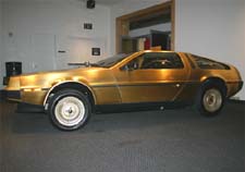 gold_delorean.jpg