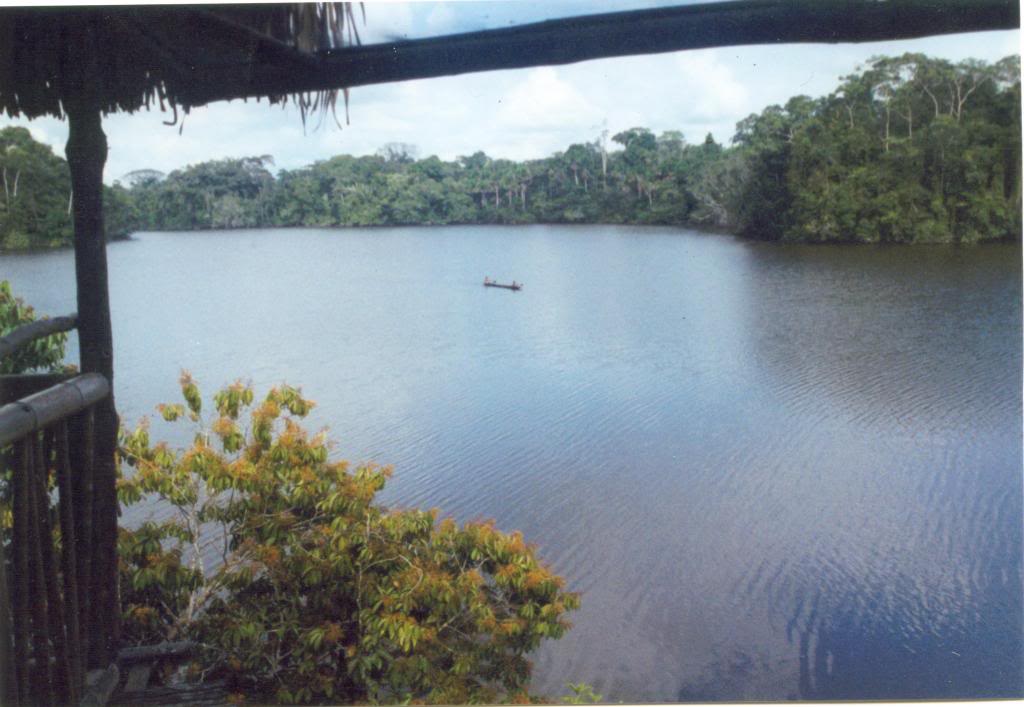 lakemandicocha.jpg