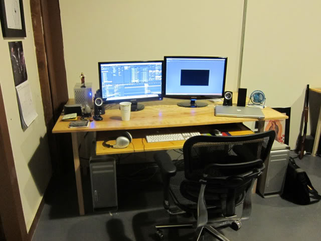 desk01.jpg