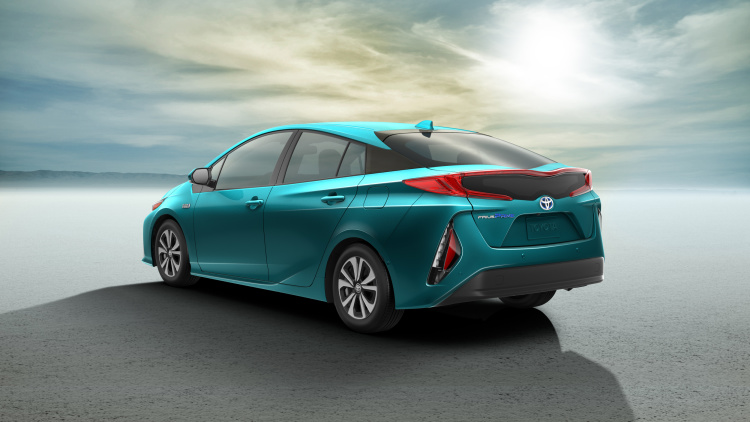 2017-toyota-prius-prime-02-1.jpg