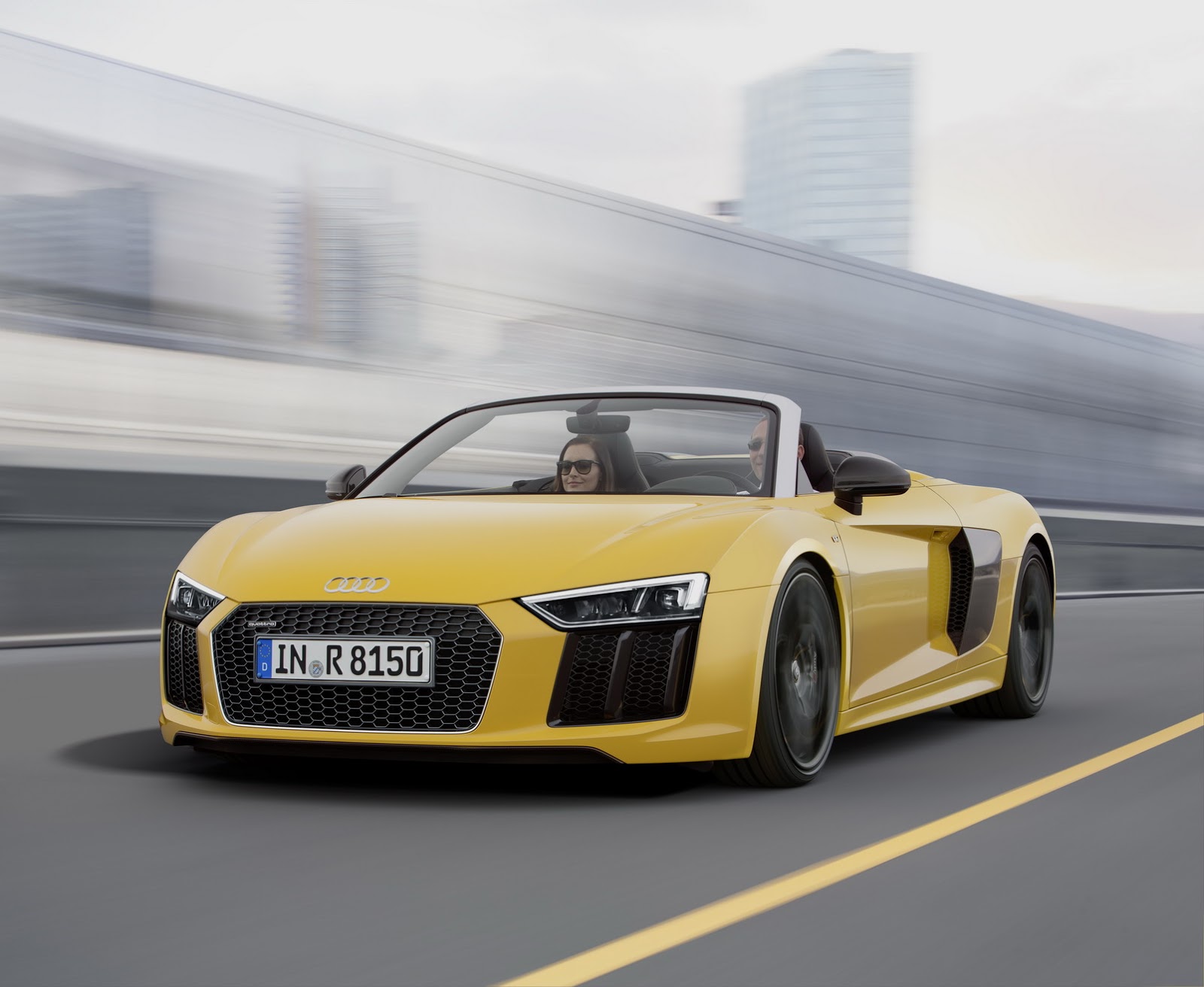 2017-Audi-R8-Spyder-10.jpg