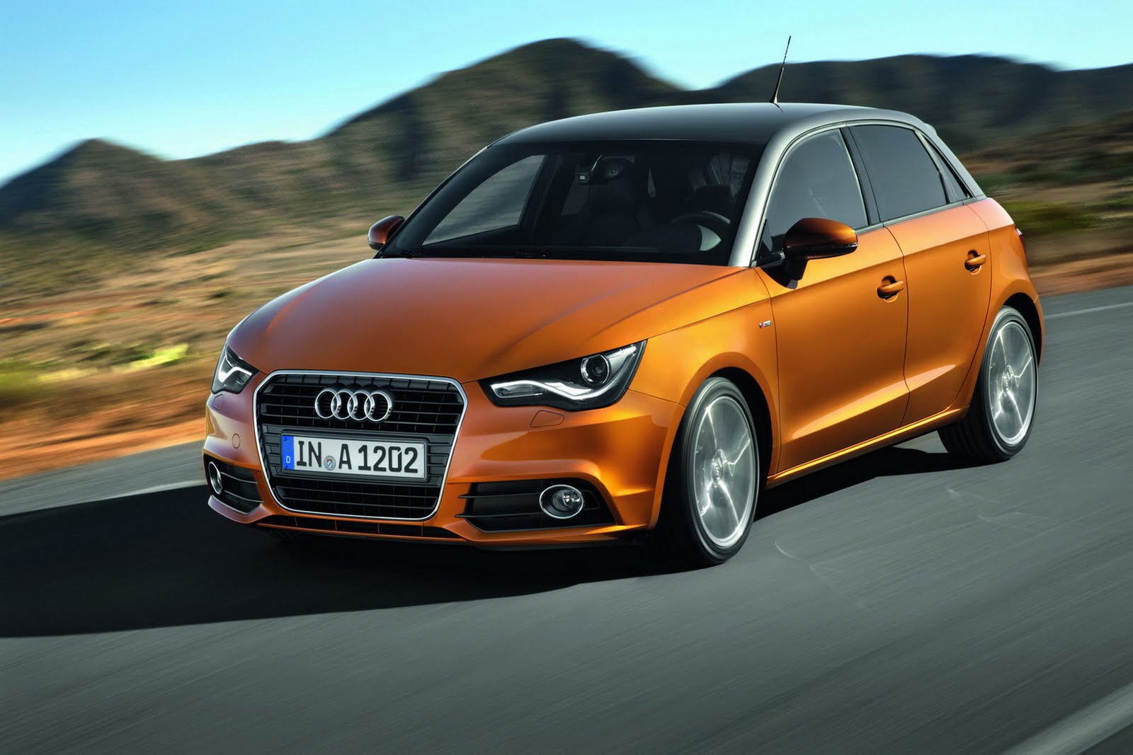 audi-a1-sportback-unveiled-photo-gallery_38.jpg