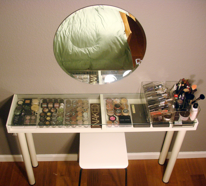 diy-ikea-makeup-vanity-1.jpg