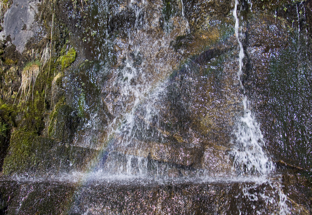 rainbowfalls.jpg