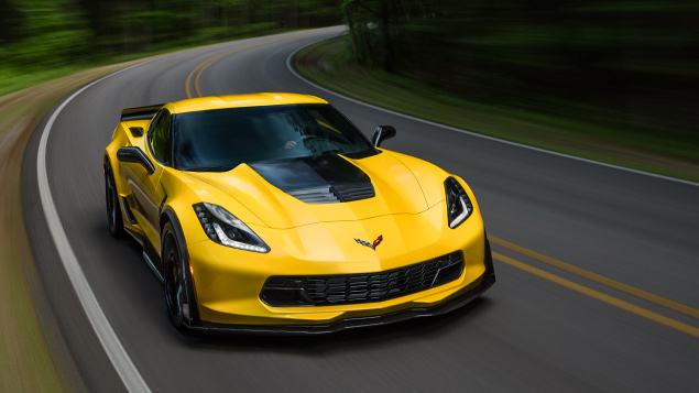 2017-chevrolet-corvette-z06-sports-car-mo-design-635x357-07.jpg