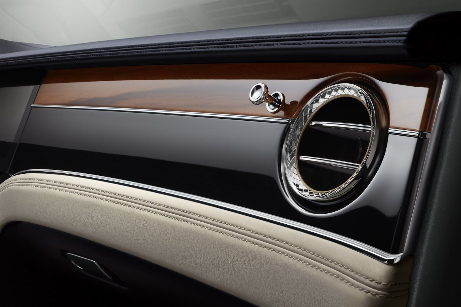 2018-Bentley-Continental-GT-23.jpg