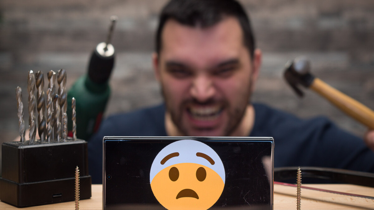 www.phonearena.com