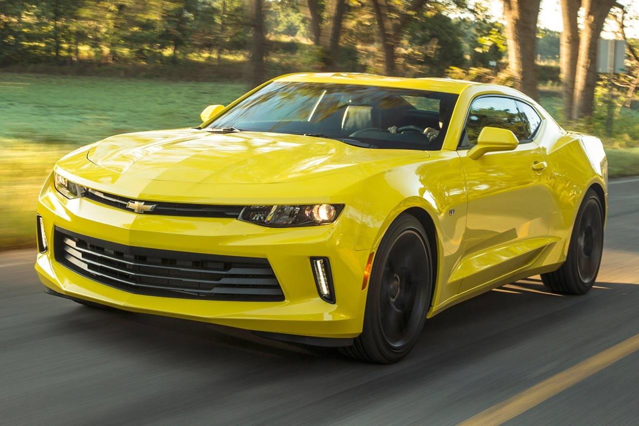 2017_chevrolet_camaro_coupe_lt-w2lt_fq_oem_1_1280.jpg